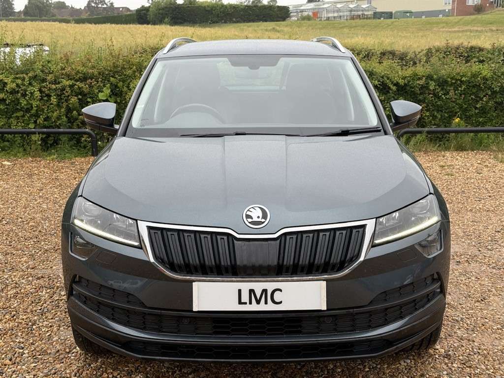 A 2018 SKODA KAROQ 1.6 TDI SE L SUV 5dr Diesel Manual Euro 6 (s/s) (1 A 2018 SKODA KAROQ 1.6 TDI SE L SUV 5dr Diesel Manual Euro 6 (s/s) (1