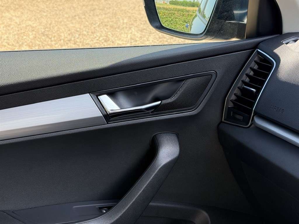 2018 SKODA KAROQ 2018 SKODA KAROQ