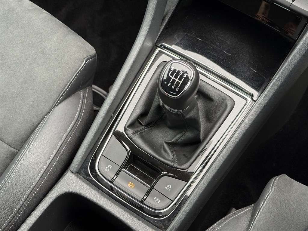 2018 SKODA KAROQ 2018 SKODA KAROQ