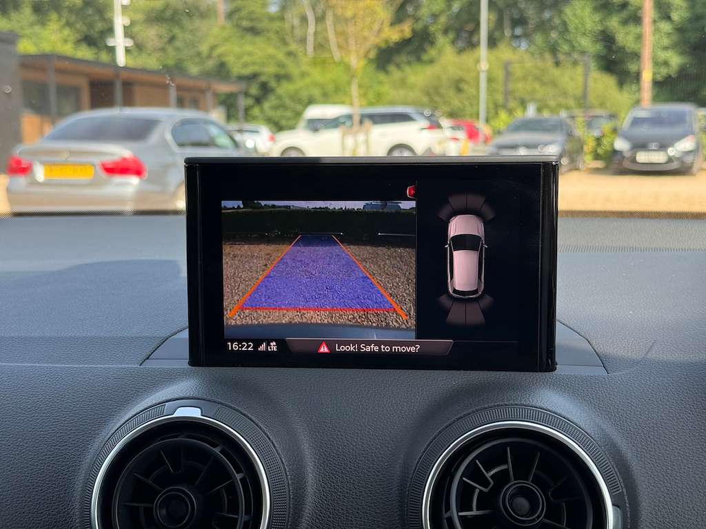 2017 AUDI Q2 2017 AUDI Q2