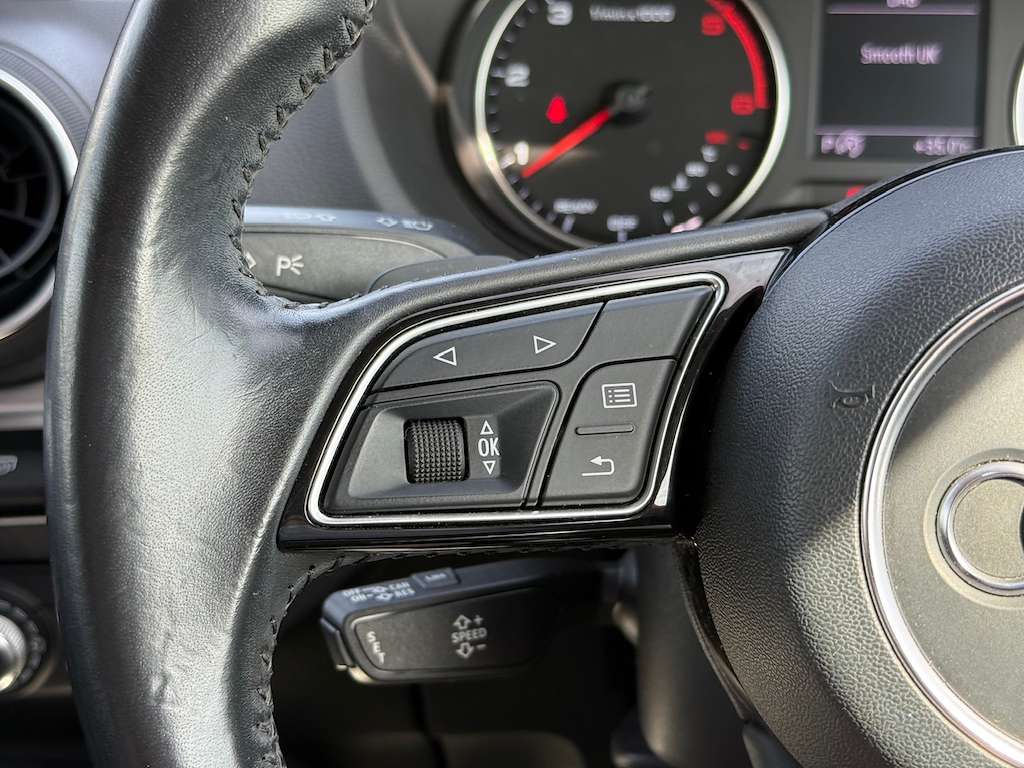 2017 AUDI Q2 2017 AUDI Q2