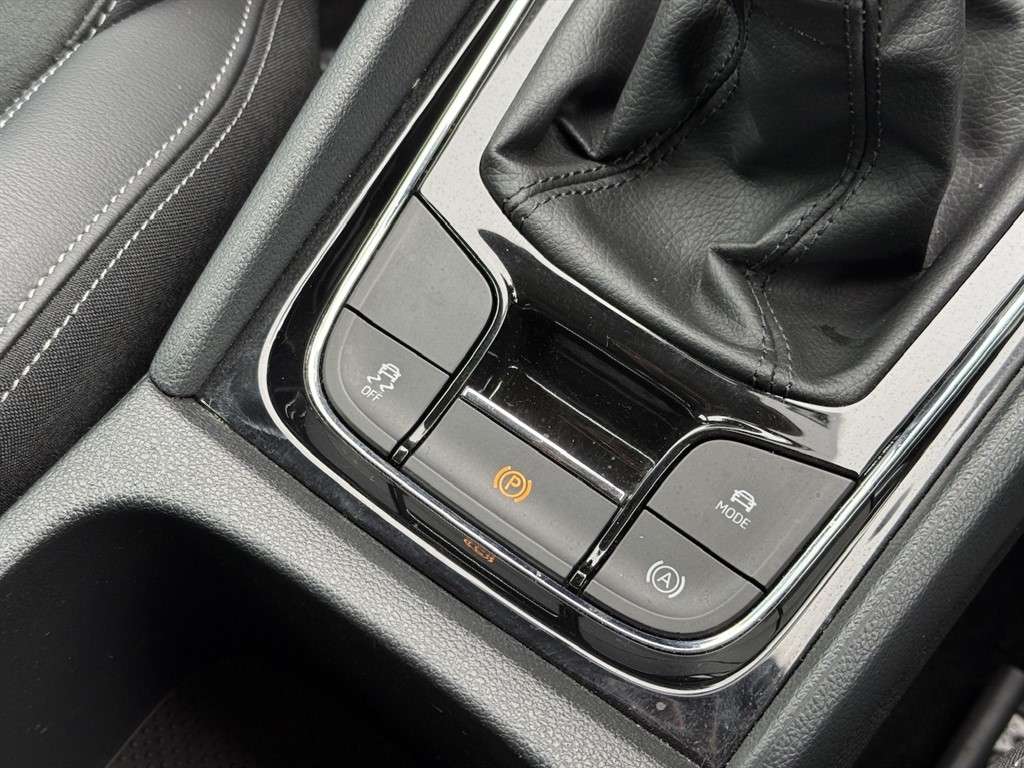2018 SKODA KAROQ 2018 SKODA KAROQ