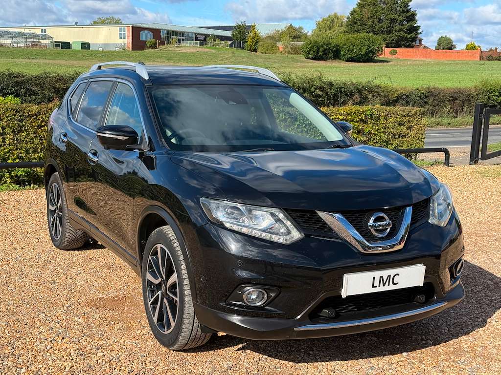 A 2017 NISSAN X-TRAIL 2.0 dCi Tekna SUV 5dr Diesel XTRON 4WD Euro 6 (s/s A 2017 NISSAN X-TRAIL 2.0 dCi Tekna SUV 5dr Diesel XTRON 4WD Euro 6 (s/s