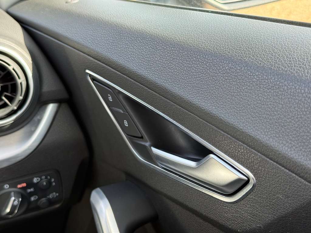 2017 AUDI Q2 2017 AUDI Q2