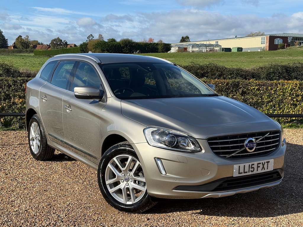 A 2015 VOLVO XC60 2.0 D4 SE Lux Nav SUV 5dr Diesel Geartronic Euro 6 A 2015 VOLVO XC60 2.0 D4 SE Lux Nav SUV 5dr Diesel Geartronic Euro 6