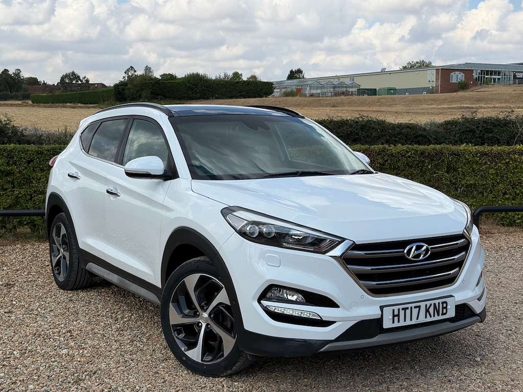 A 2017 HYUNDAI TUCSON 1.7 CRDi Blue Drive Premium SE SUV 5dr Diesel DCT A 2017 HYUNDAI TUCSON 1.7 CRDi Blue Drive Premium SE SUV 5dr Diesel DCT