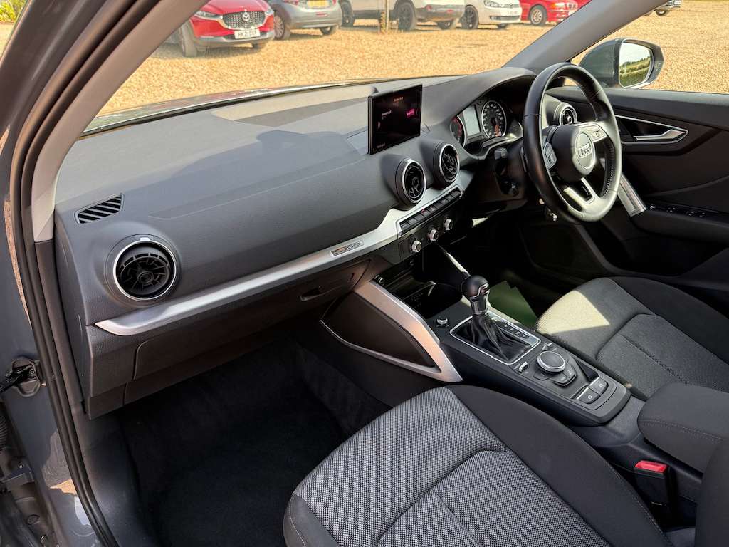 2017 AUDI Q2 2017 AUDI Q2