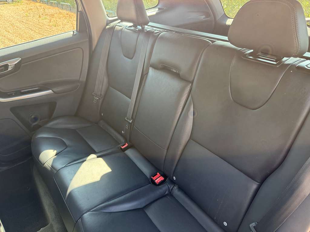 2017 VOLVO XC60 2017 VOLVO XC60