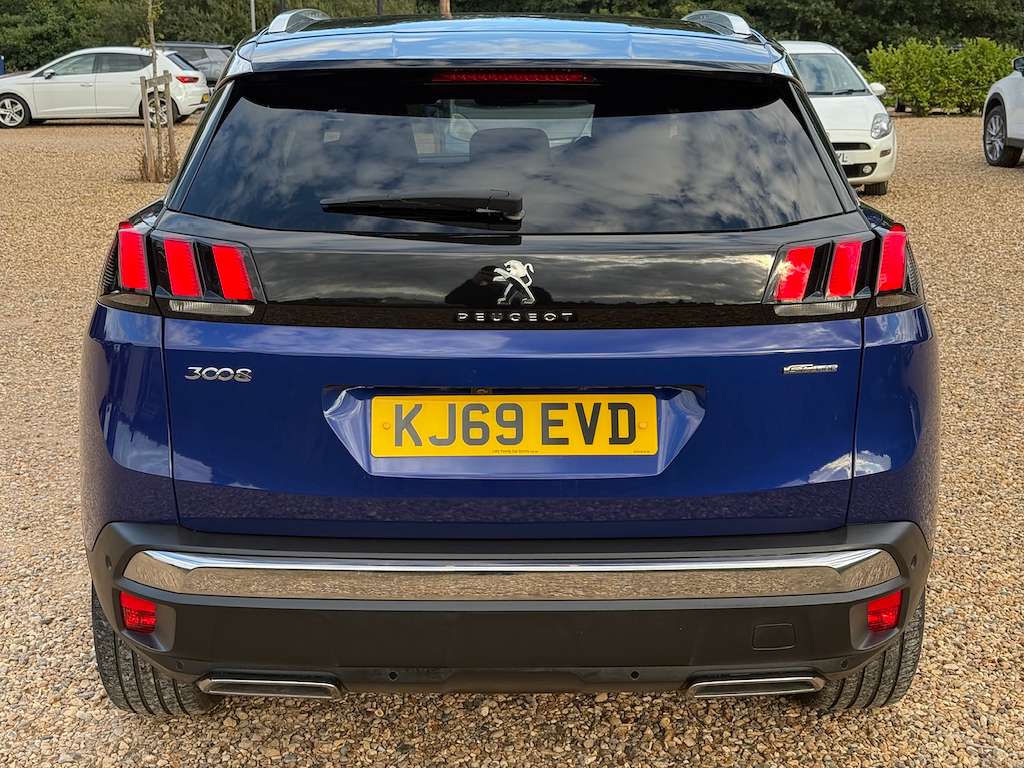 2020 PEUGEOT 3008 2020 PEUGEOT 3008
