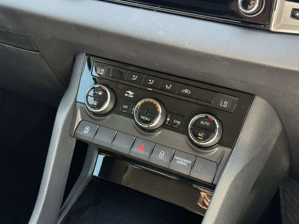 2018 SKODA KAROQ 2018 SKODA KAROQ