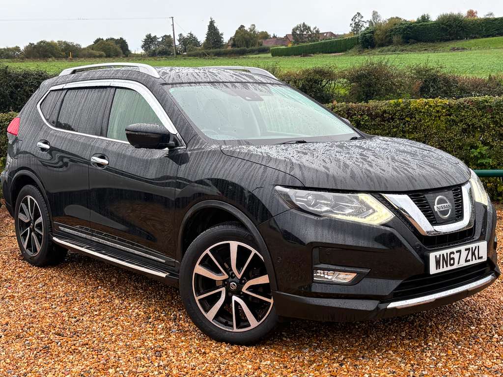 A 2017 NISSAN X-TRAIL 1.6 dCi Tekna SUV 5dr Diesel XTRON Euro 6 (s/s) (1 A 2017 NISSAN X-TRAIL 1.6 dCi Tekna SUV 5dr Diesel XTRON Euro 6 (s/s) (1
