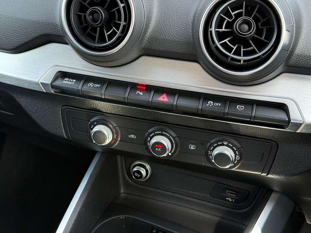 2017 AUDI Q2 2017 AUDI Q2