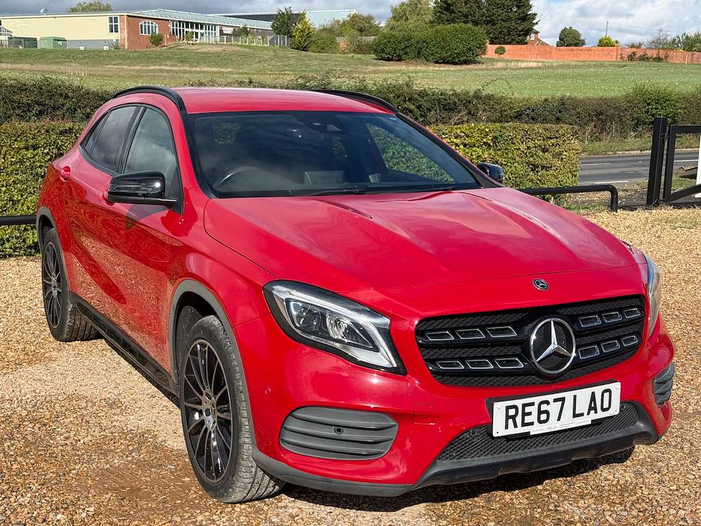 A 2017 MERCEDES GLA220 2.1 GLA220d AMG Line (Premium) SUV 5dr Diesel 7G-D A 2017 MERCEDES GLA220 2.1 GLA220d AMG Line (Premium) SUV 5dr Diesel 7G-D