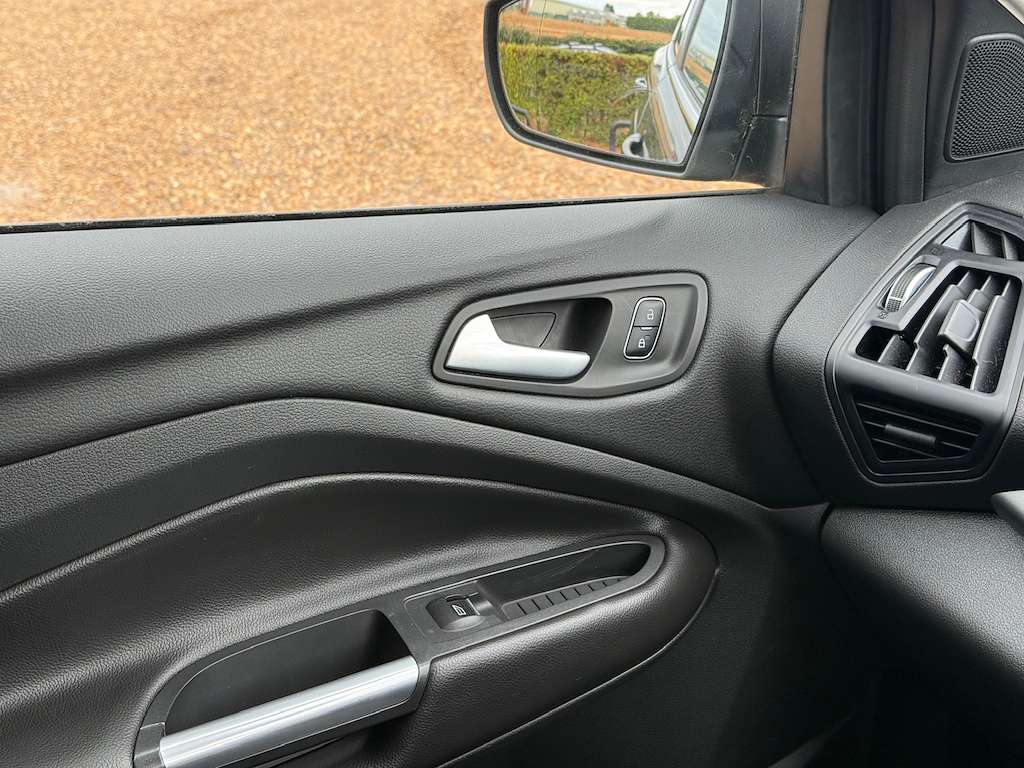 2017 FORD KUGA 2017 FORD KUGA