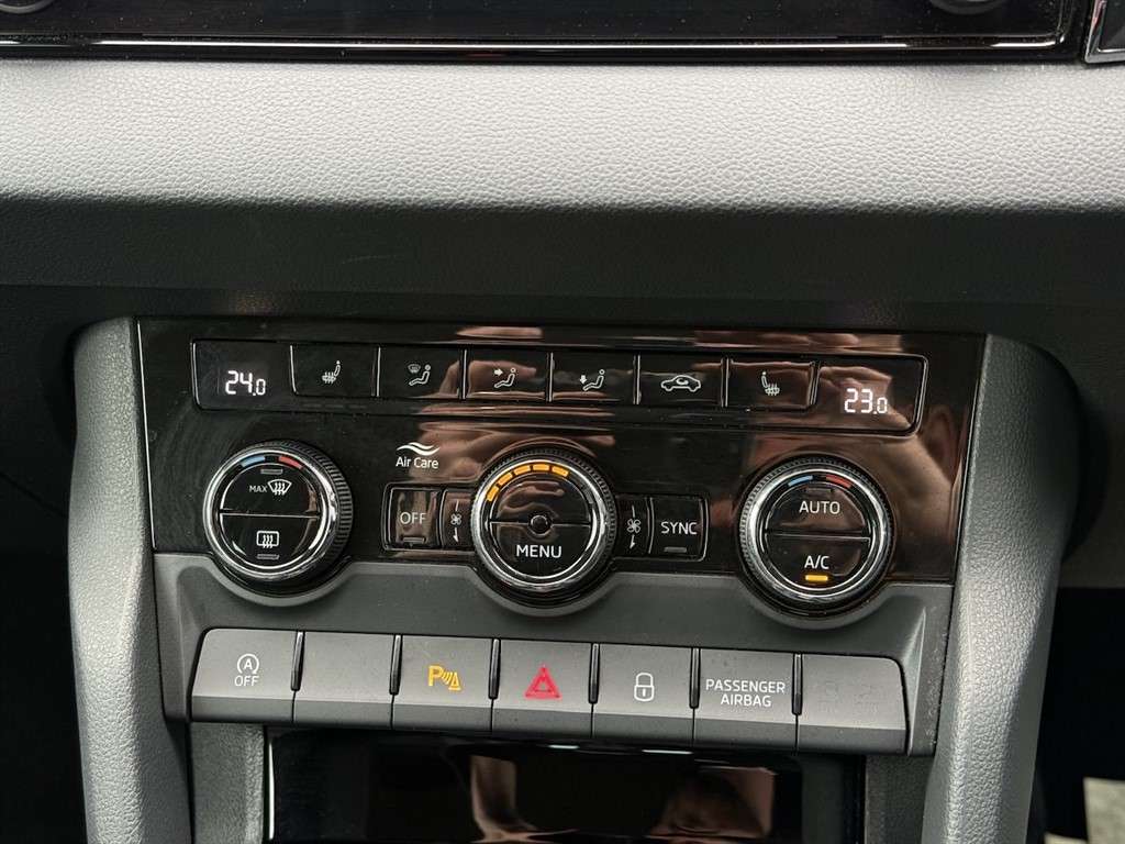 2018 SKODA KAROQ 2018 SKODA KAROQ