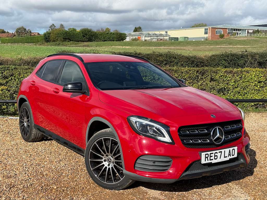 A 2017 MERCEDES GLA220 2.1 GLA220d AMG Line (Premium) SUV 5dr Diesel 7G-D A 2017 MERCEDES GLA220 2.1 GLA220d AMG Line (Premium) SUV 5dr Diesel 7G-D