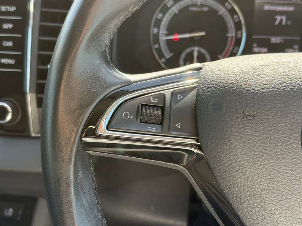 2018 SKODA KAROQ 2018 SKODA KAROQ