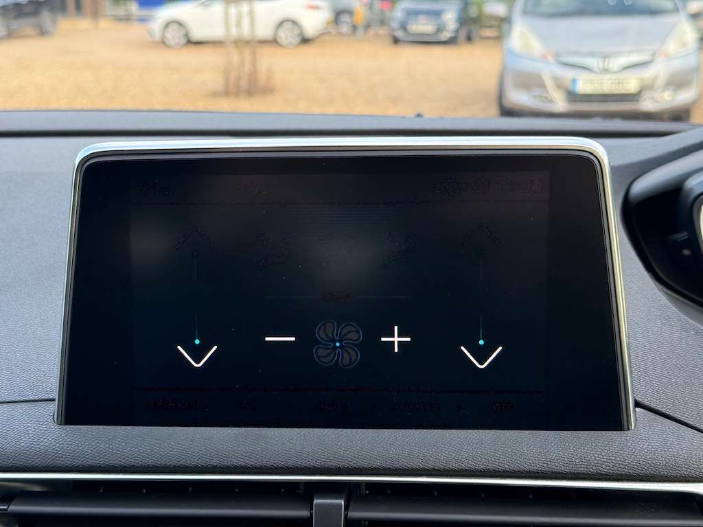 2020 PEUGEOT 3008 2020 PEUGEOT 3008