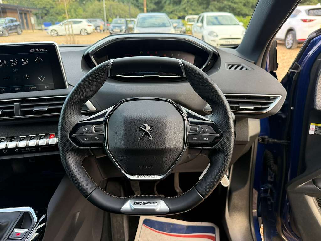 2020 PEUGEOT 3008 2020 PEUGEOT 3008