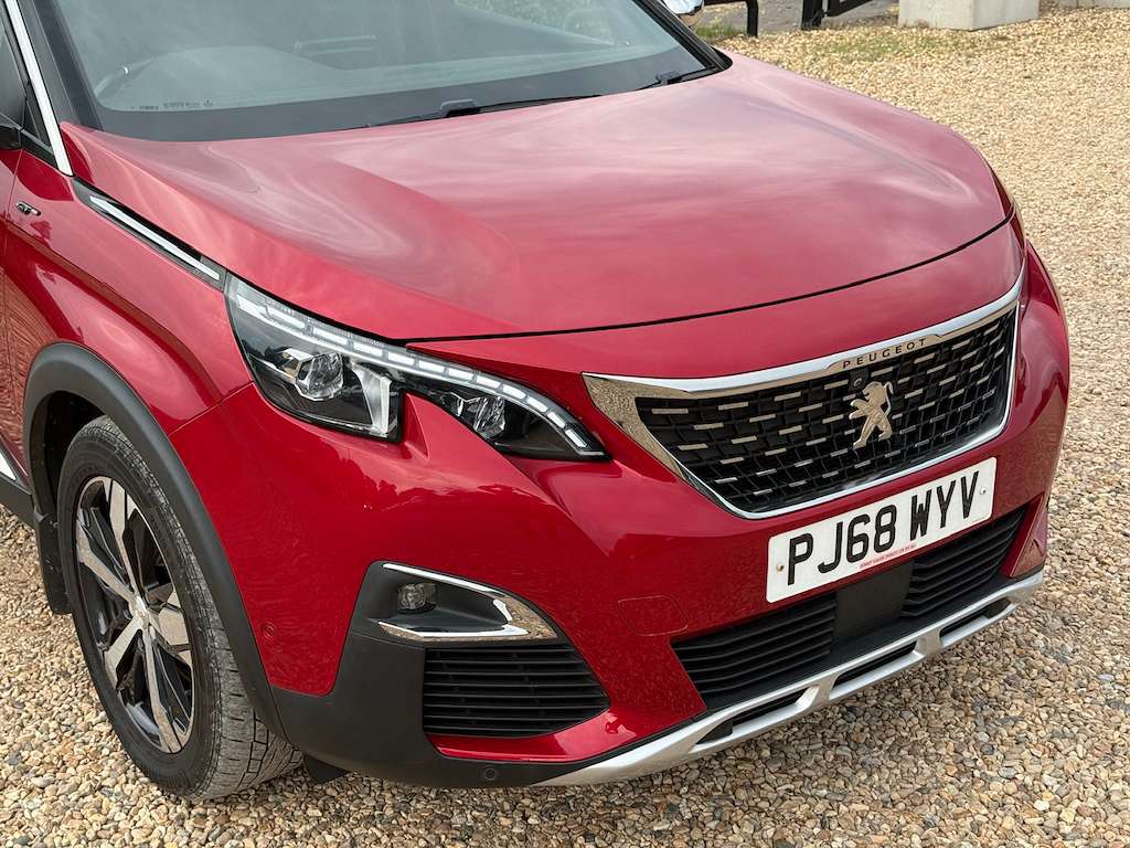 A 2019 PEUGEOT 3008 2.0 BlueHDi GT SUV 5dr Diesel EAT Euro 6 (s/s) (18 A 2019 PEUGEOT 3008 2.0 BlueHDi GT SUV 5dr Diesel EAT Euro 6 (s/s) (18