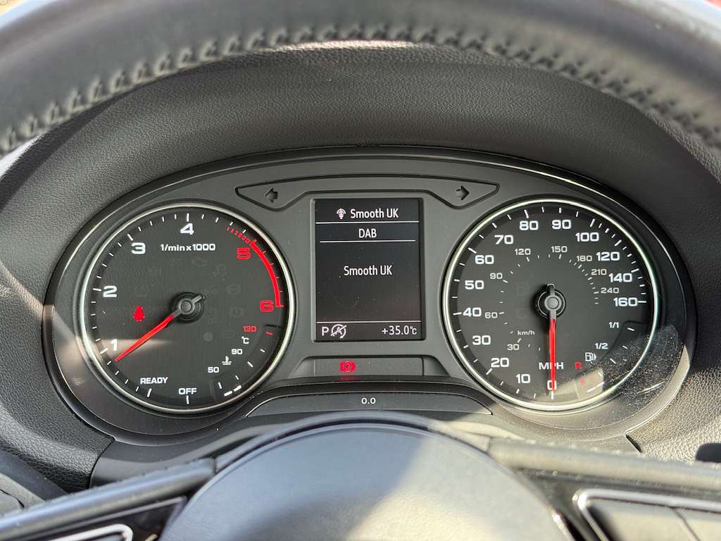 2017 AUDI Q2 2017 AUDI Q2