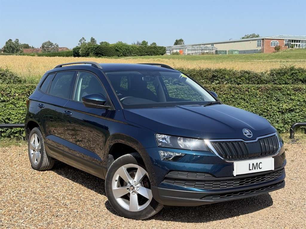 A 2018 SKODA KAROQ 1.6 TDI SE SUV 5dr Diesel Manual Euro 6 (s/s) (115 A 2018 SKODA KAROQ 1.6 TDI SE SUV 5dr Diesel Manual Euro 6 (s/s) (115