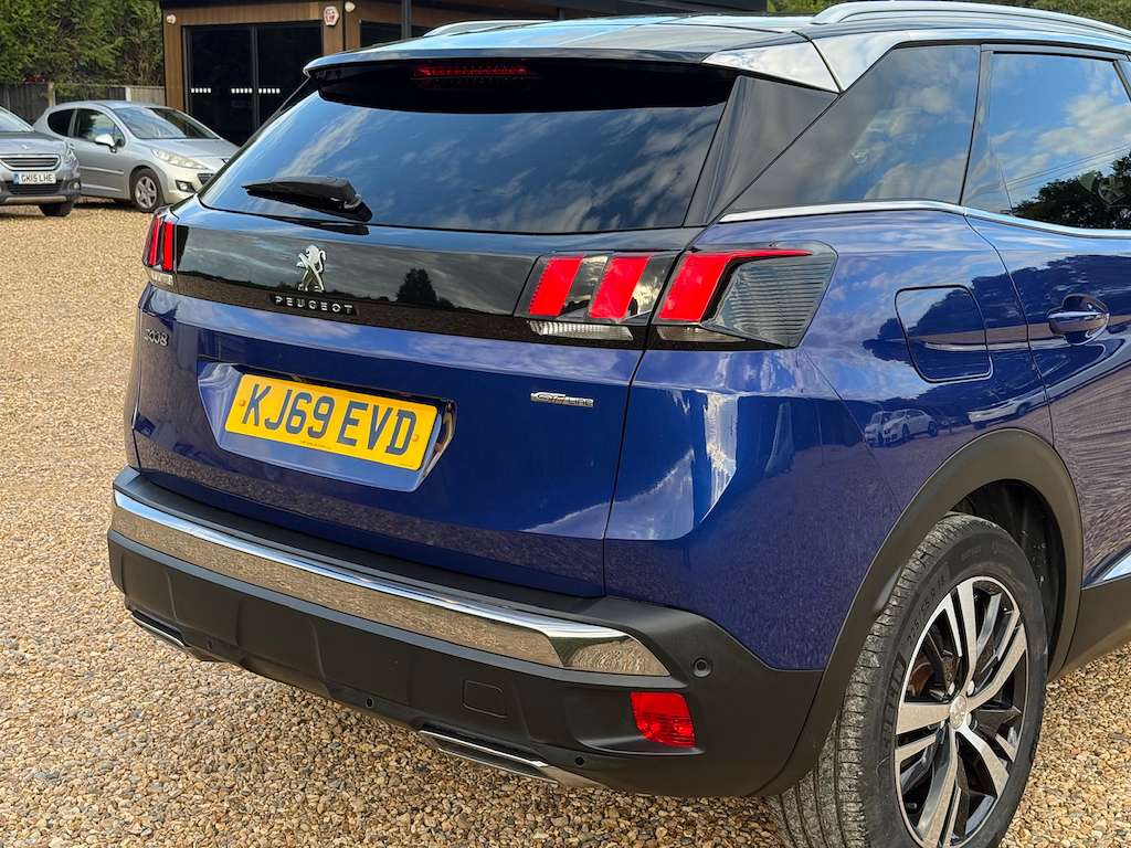 2020 PEUGEOT 3008 2020 PEUGEOT 3008