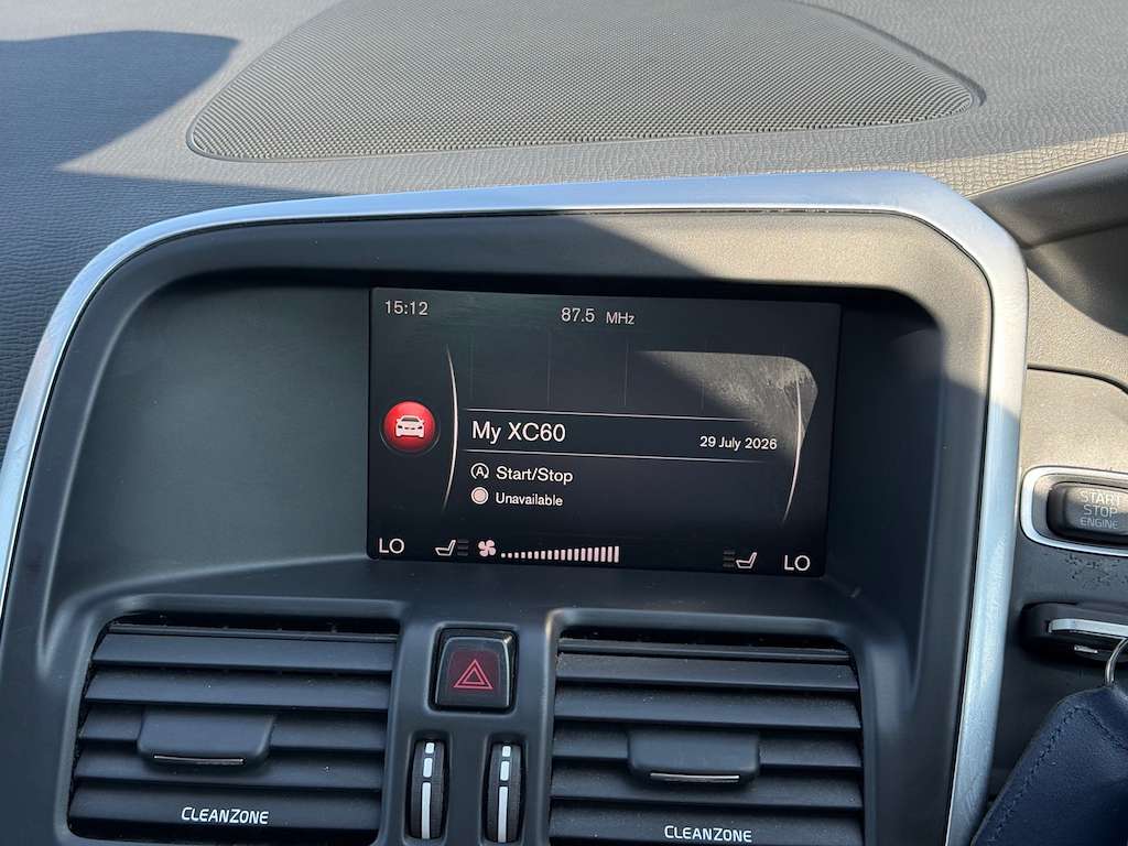 2017 VOLVO XC60 2017 VOLVO XC60