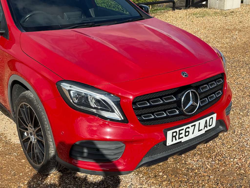 A 2017 MERCEDES GLA220 2.1 GLA220d AMG Line (Premium) SUV 5dr Diesel 7G-D A 2017 MERCEDES GLA220 2.1 GLA220d AMG Line (Premium) SUV 5dr Diesel 7G-D