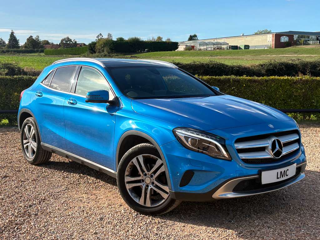 A 2016 MERCEDES GLA200 2.1 GLA200d Sport (Premium Plus) SUV 5dr Diesel 7G A 2016 MERCEDES GLA200 2.1 GLA200d Sport (Premium Plus) SUV 5dr Diesel 7G