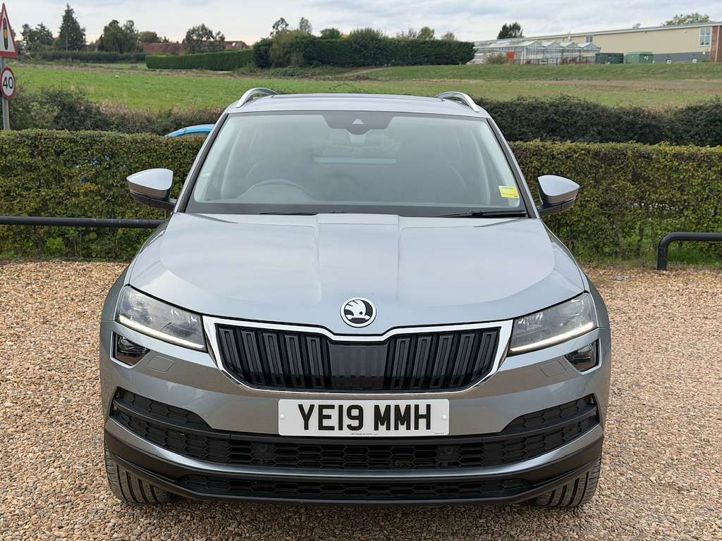 A 2019 SKODA KAROQ 2.0 TDI Edition SUV 5dr Diesel Manual 4WD Euro 6 ( A 2019 SKODA KAROQ 2.0 TDI Edition SUV 5dr Diesel Manual 4WD Euro 6 (