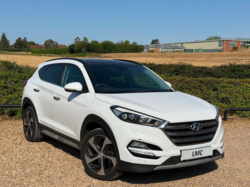 A 2017 HYUNDAI TUCSON 1.7 CRDi Blue Drive Premium SE SUV 5dr Diesel DCT A 2017 HYUNDAI TUCSON 1.7 CRDi Blue Drive Premium SE SUV 5dr Diesel DCT