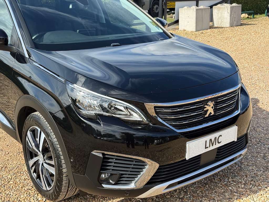 A 2018 PEUGEOT 5008 1.5 BlueHDi Allure SUV 5dr Diesel Manual Euro 6 (s A 2018 PEUGEOT 5008 1.5 BlueHDi Allure SUV 5dr Diesel Manual Euro 6 (s