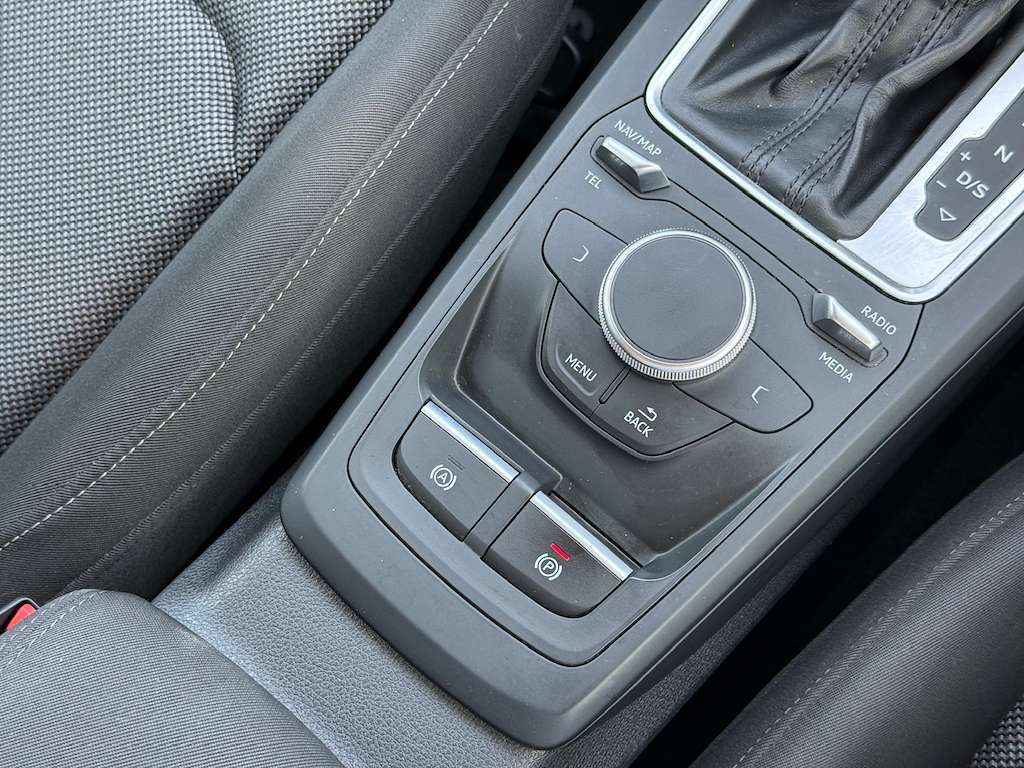 2017 AUDI Q2 2017 AUDI Q2