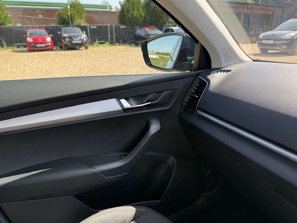 2018 SKODA KAROQ 2018 SKODA KAROQ