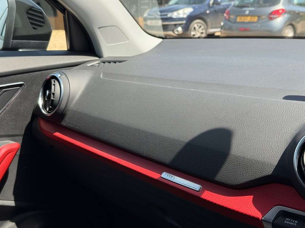2017 AUDI Q2 2017 AUDI Q2