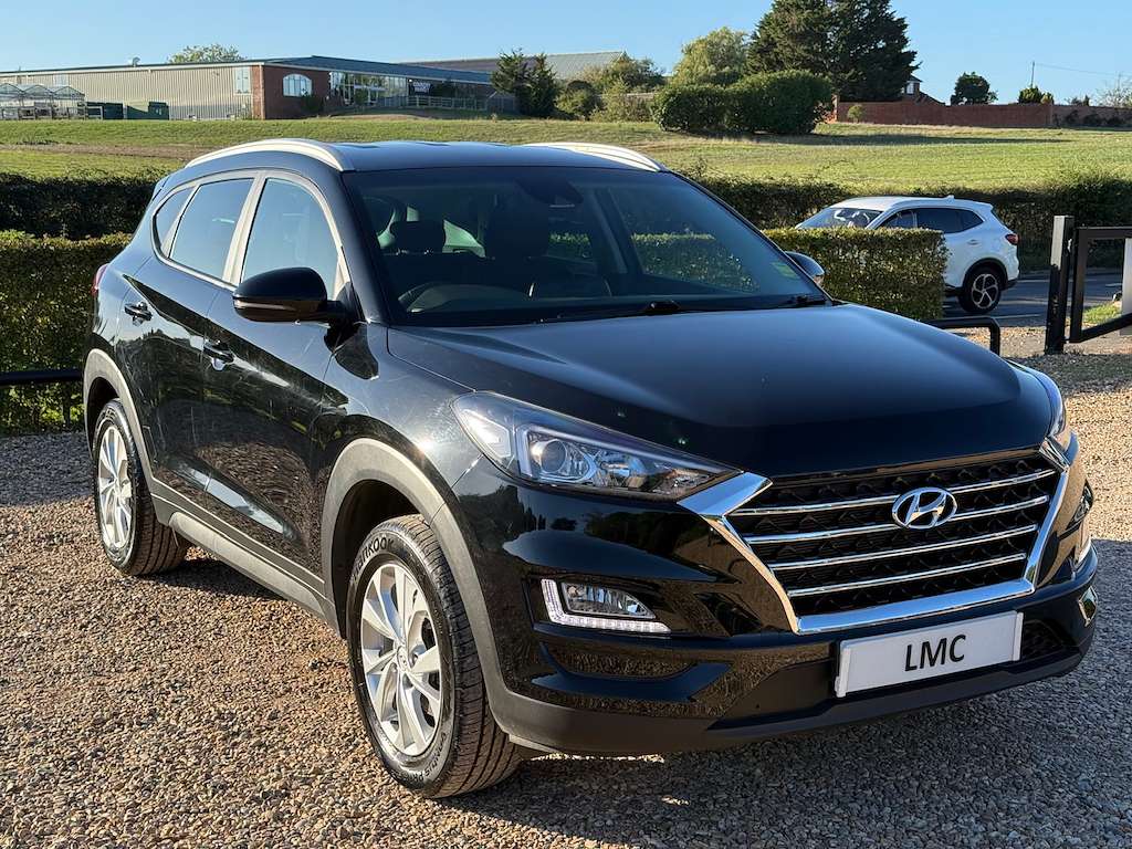 A 2020 HYUNDAI TUCSON 1.6 GDi SE Nav SUV 5dr Petrol Manual Euro 6 (s/s) A 2020 HYUNDAI TUCSON 1.6 GDi SE Nav SUV 5dr Petrol Manual Euro 6 (s/s)