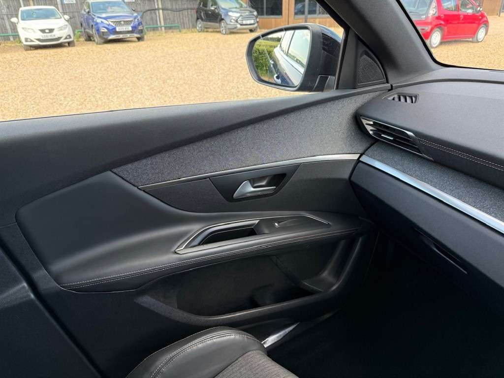 2018 PEUGEOT 3008 2018 PEUGEOT 3008