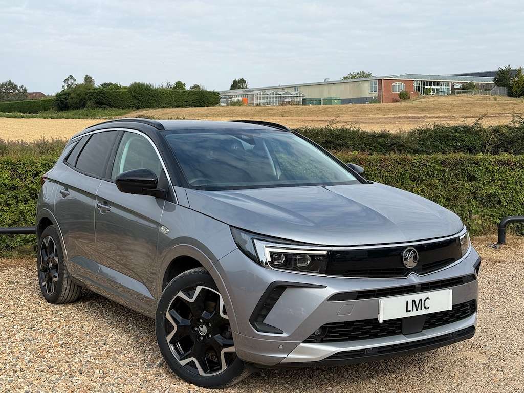 A 2022 VAUXHALL GRANDLAND 1.2 Turbo Elite SUV 5dr Petrol Manual Euro 6 (s/s) A 2022 VAUXHALL GRANDLAND 1.2 Turbo Elite SUV 5dr Petrol Manual Euro 6 (s/s)