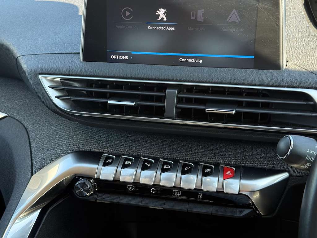 2018 PEUGEOT 5008 2018 PEUGEOT 5008