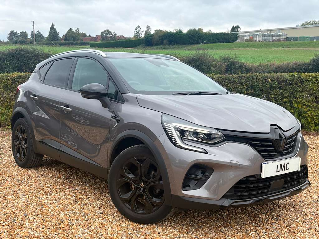 A 2022 RENAULT CAPTUR 1.0 TCe Rive Gauche SE SUV 5dr Petrol Manual Euro A 2022 RENAULT CAPTUR 1.0 TCe Rive Gauche SE SUV 5dr Petrol Manual Euro