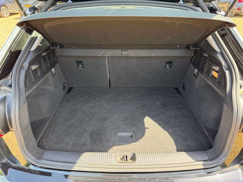 2017 AUDI Q2 2017 AUDI Q2