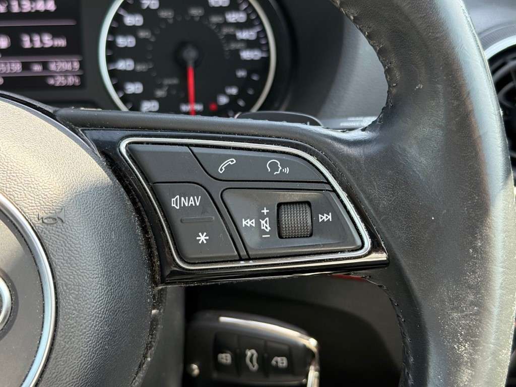 2017 AUDI Q2 2017 AUDI Q2