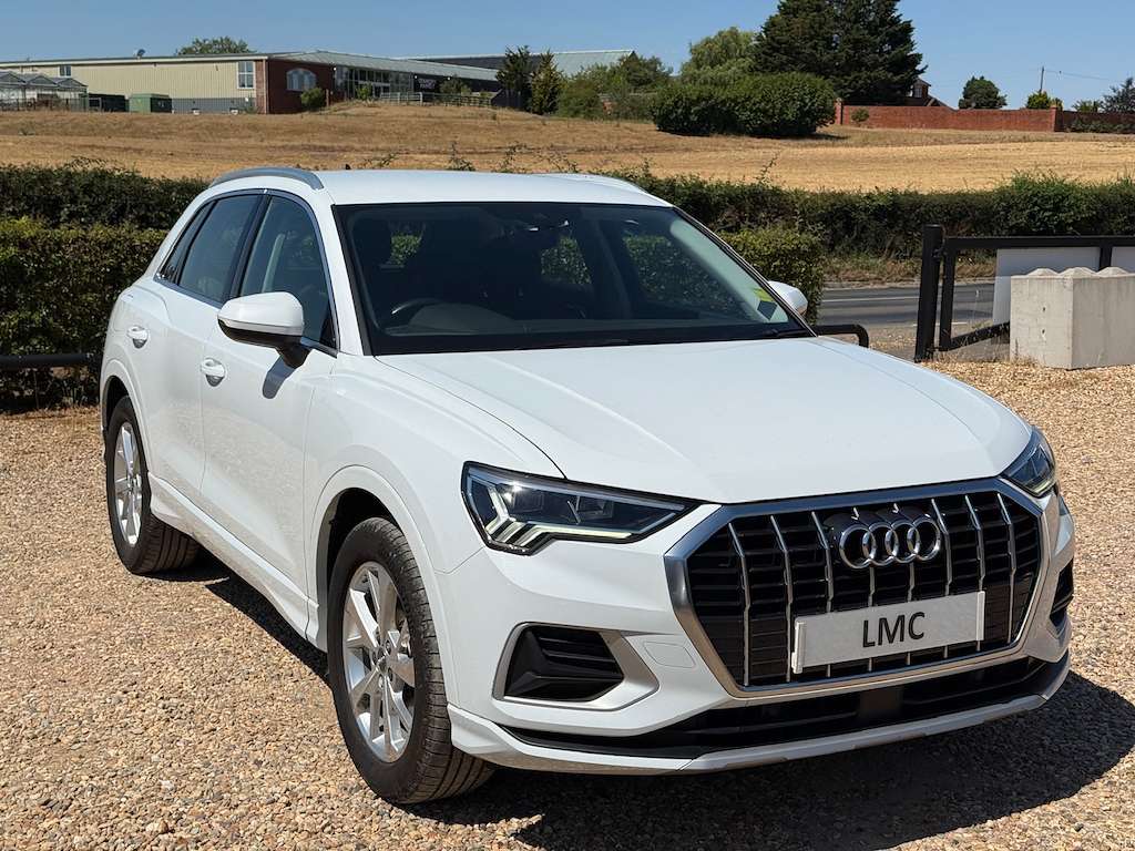 2019 AUDI Q3 2019 AUDI Q3