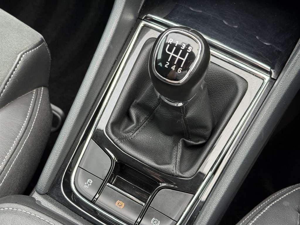 2020 SKODA KAROQ 2020 SKODA KAROQ