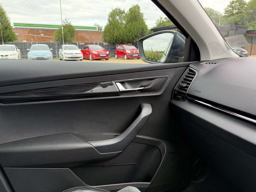 2020 SKODA KAROQ 2020 SKODA KAROQ