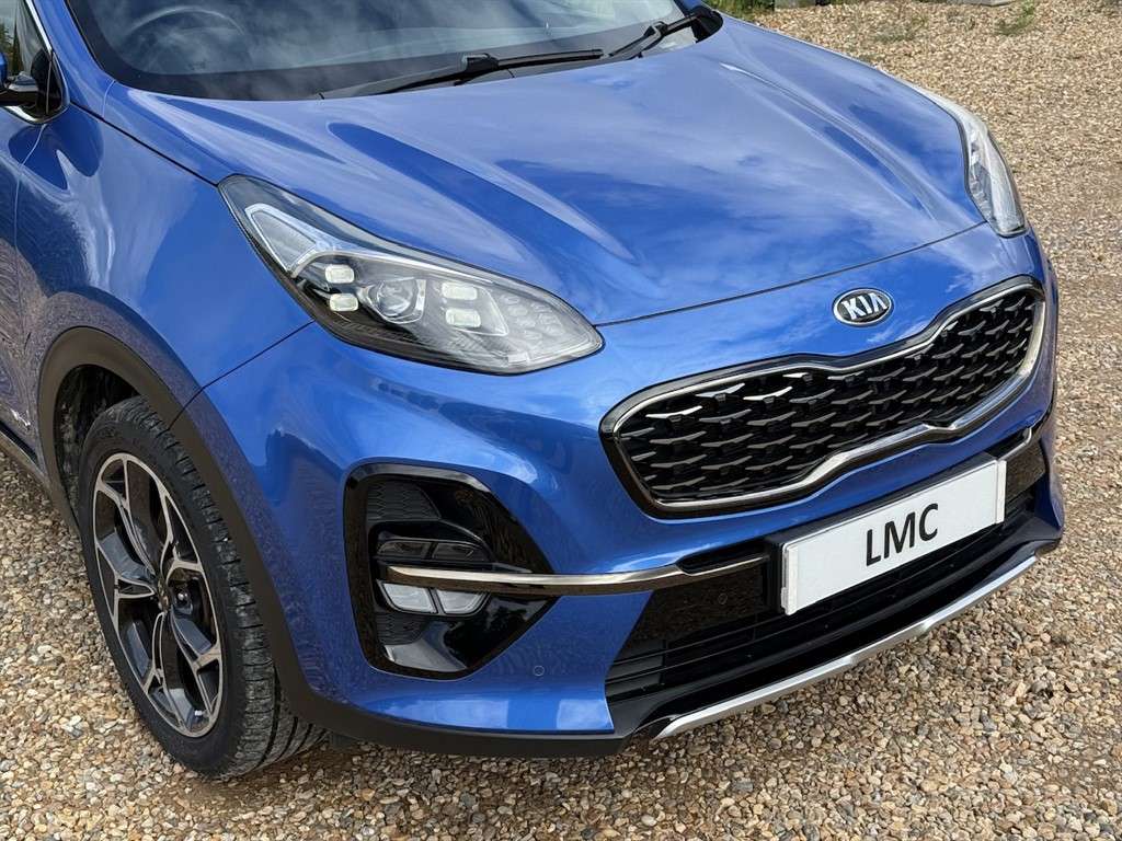 A 2019 KIA SPORTAGE 1.6 T-GDi GT-Line SUV 5dr Petrol DCT AWD Euro 6 (s A 2019 KIA SPORTAGE 1.6 T-GDi GT-Line SUV 5dr Petrol DCT AWD Euro 6 (s
