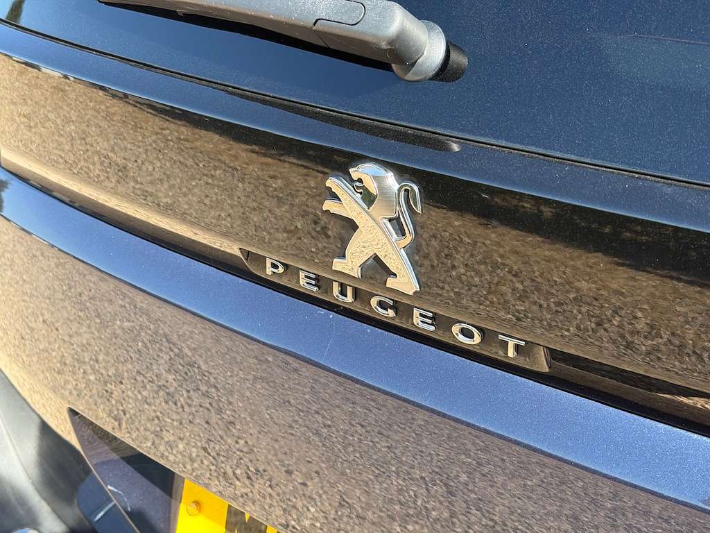 2018 PEUGEOT 5008 2018 PEUGEOT 5008