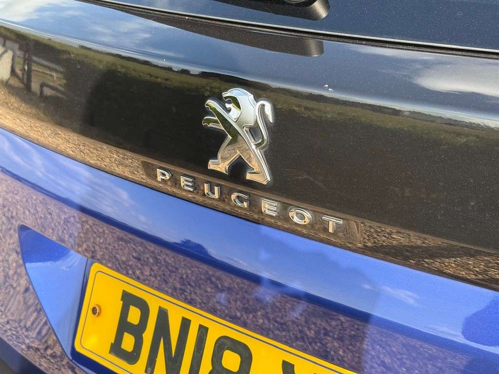 2018 PEUGEOT 3008 2018 PEUGEOT 3008