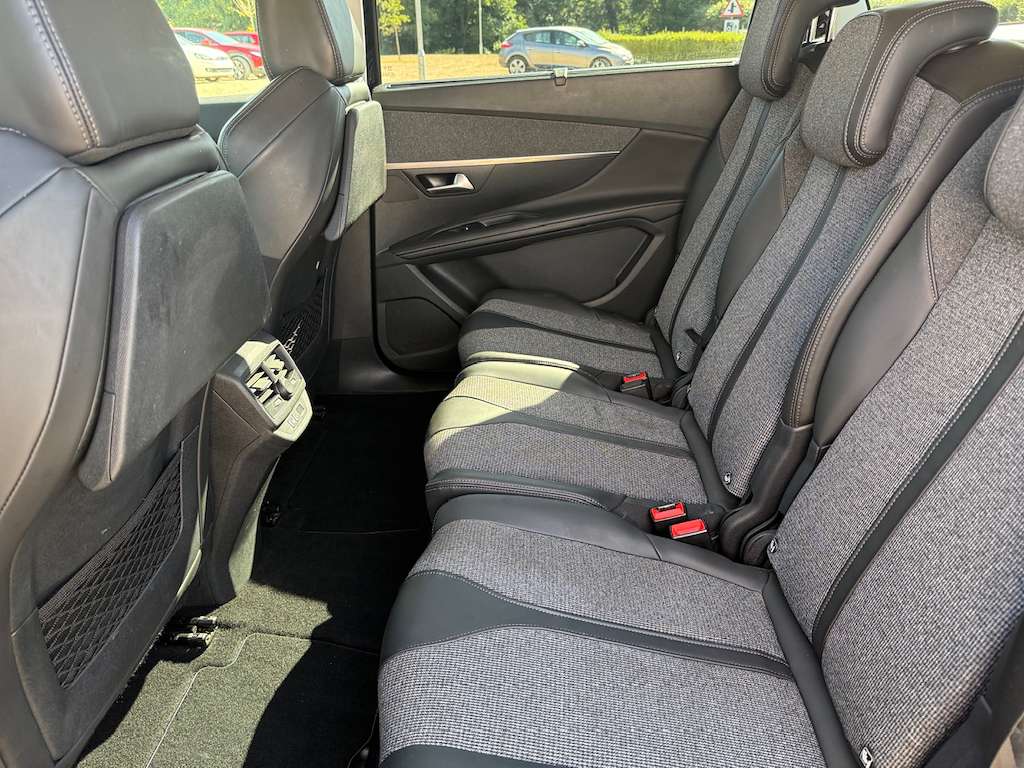 2018 PEUGEOT 5008 2018 PEUGEOT 5008
